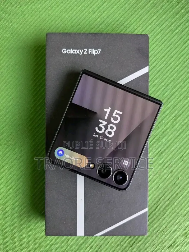 Nouveau Samsung Galaxy Z Flip7 512 GB Autre