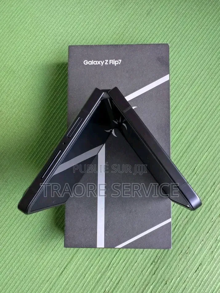 Nouveau Samsung Galaxy Z Flip7 512 GB Autre