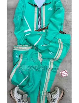 Vêtements Disponible