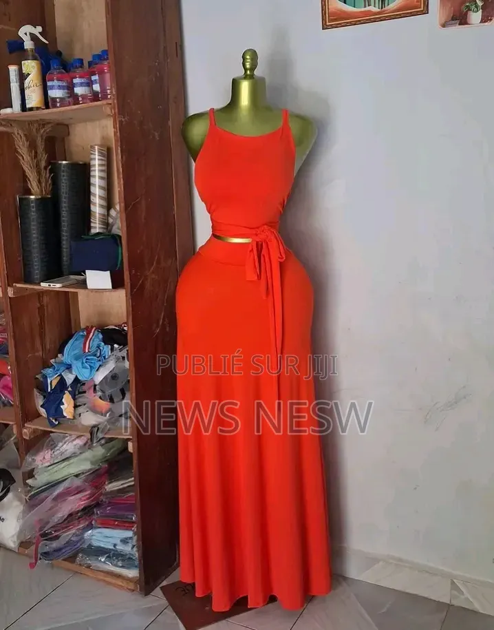 Vêtements Disponible
