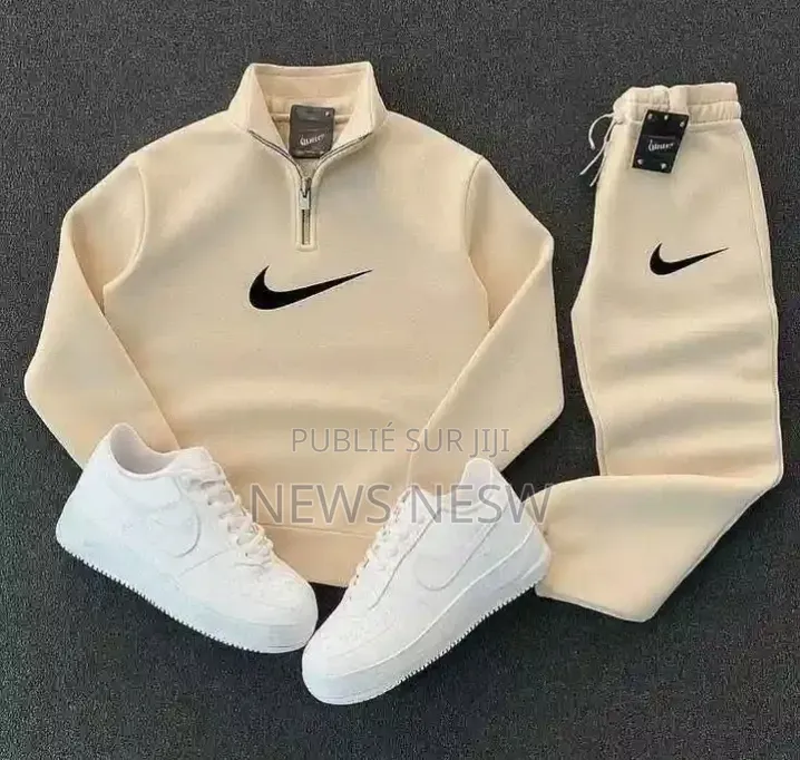 Vêtements Disponible