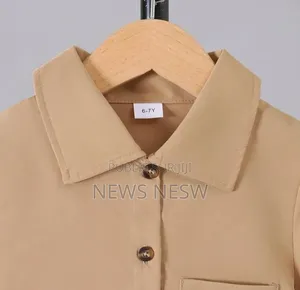 Vêtements Disponible