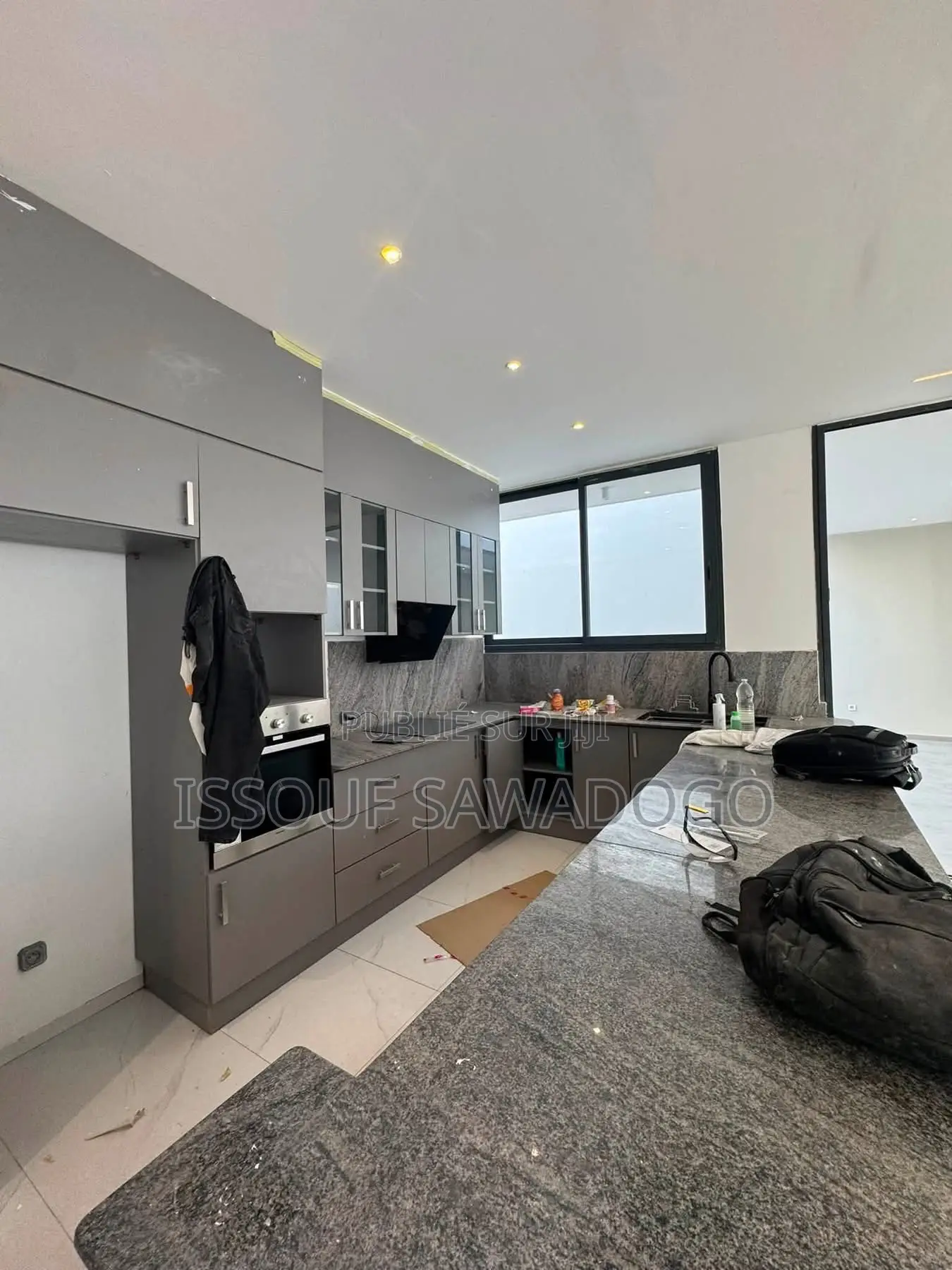 8chbre Duplex dans Isbank-Group, Cocody à Louer