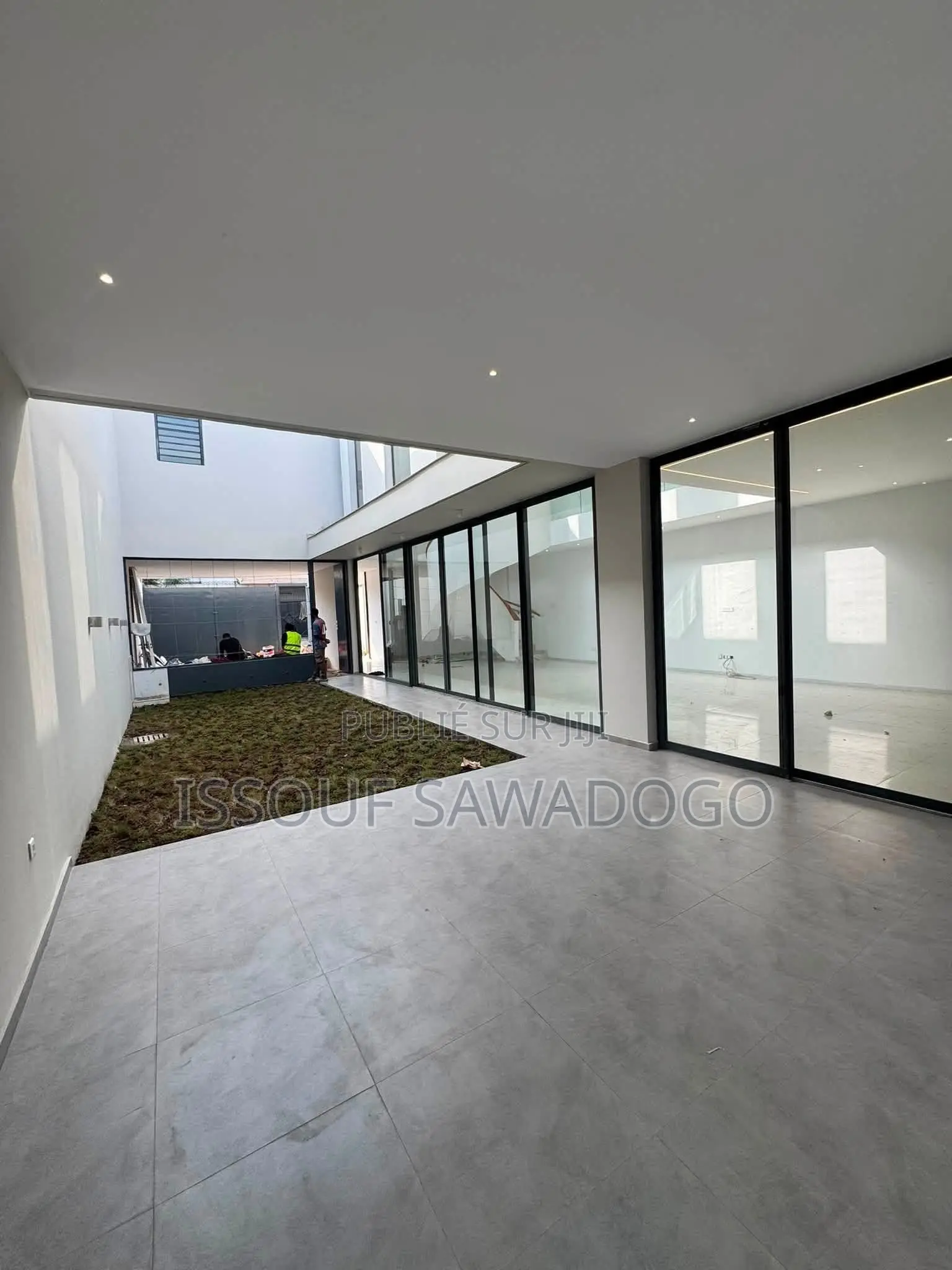7chbre Duplex dans Isbank-Group, Cocody à Louer