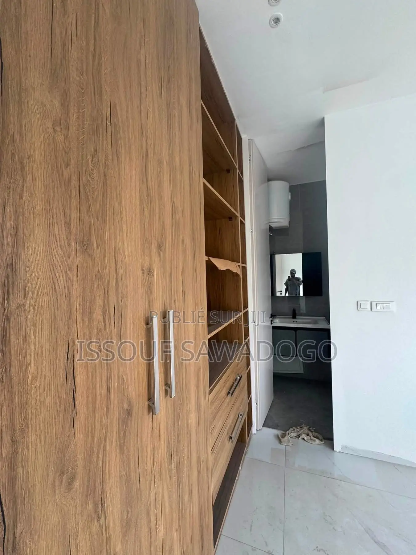 7chbre Duplex dans Isbank-Group, Cocody à Louer