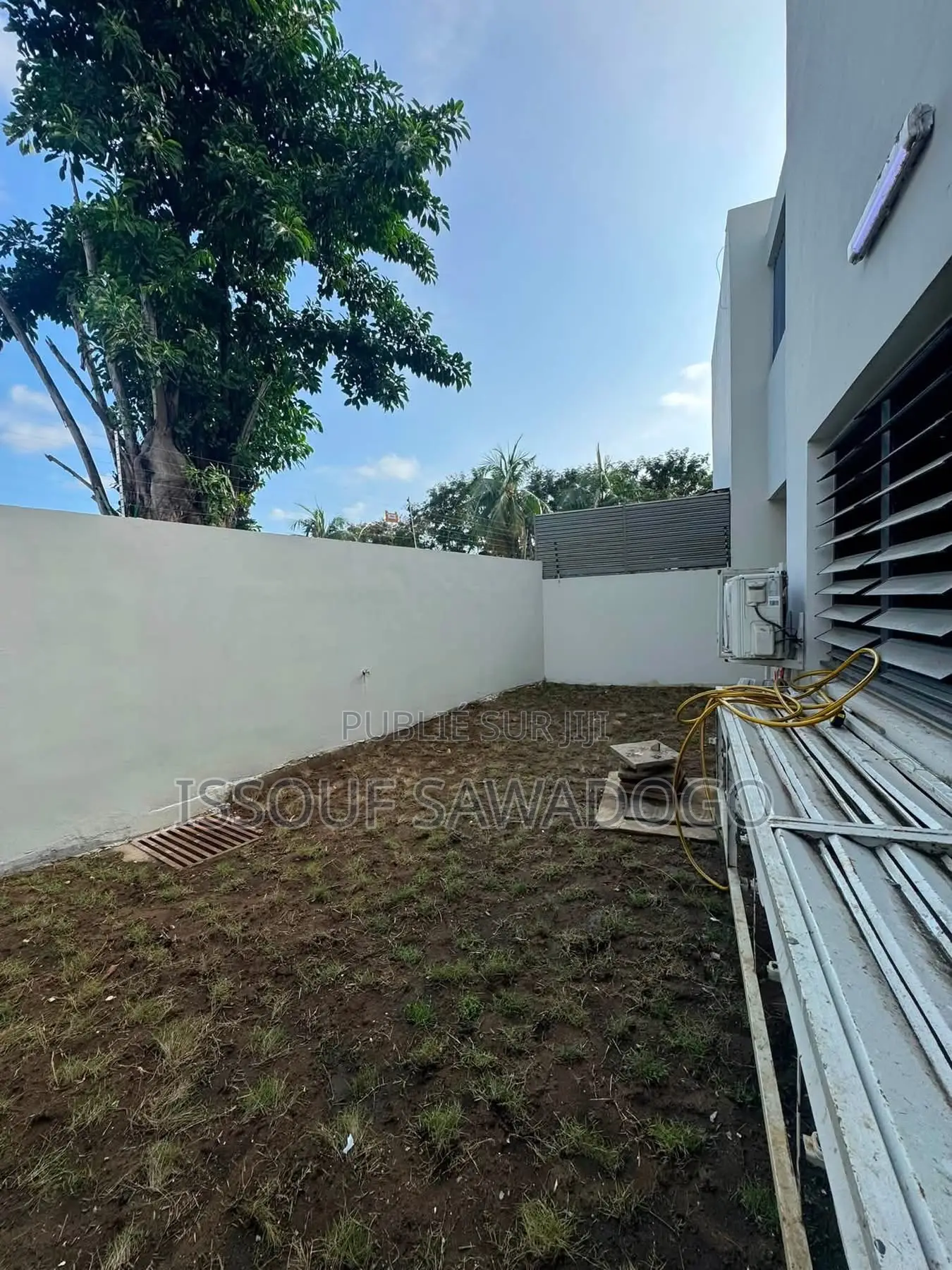 7chbre Duplex dans Isbank-Group, Cocody à Louer