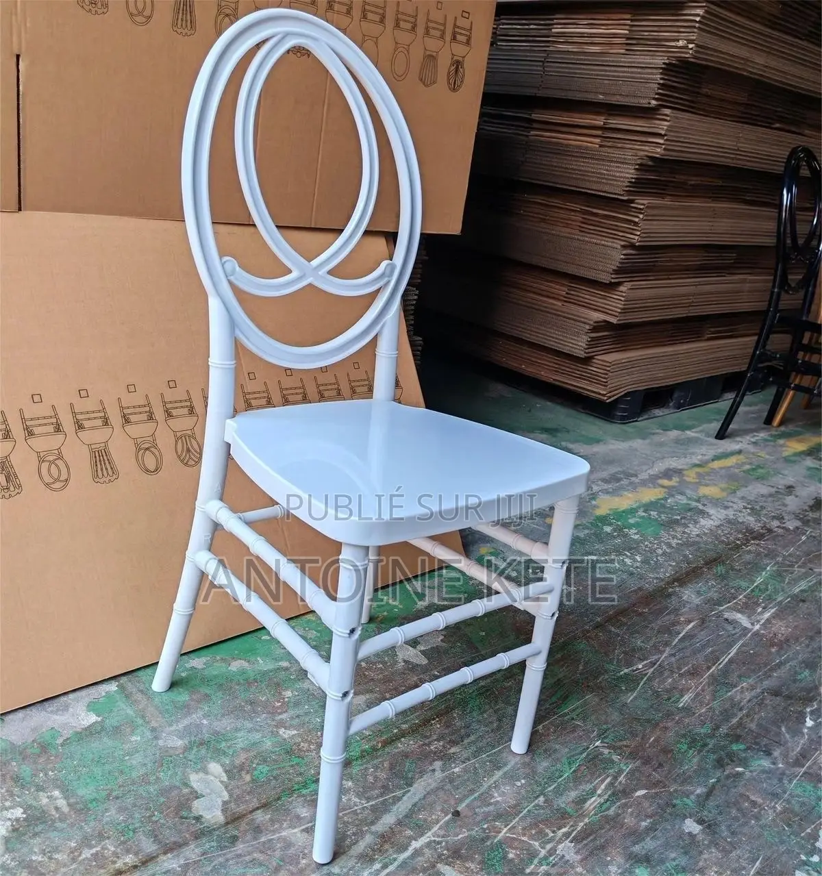 Chaise De Très Bonne Qualité