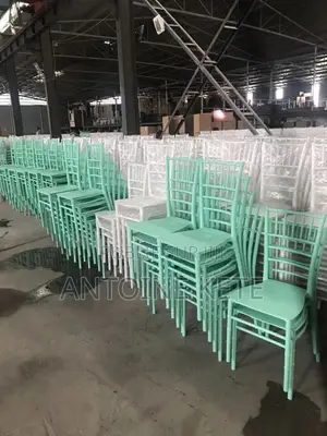 Chaise De Très Bonne Qualité
