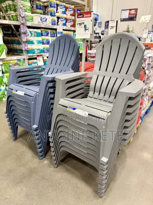Chaise De Très Bonne Qualité