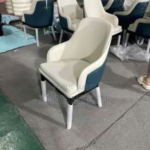 Chaise De Très Bonne Qualité