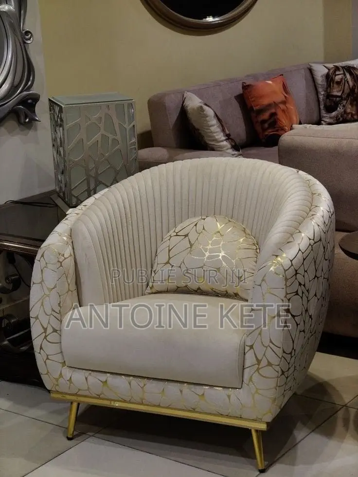 Chaise De Très Bonne Qualité