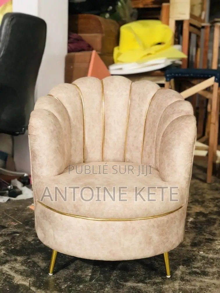 Chaise De Très Bonne Qualité