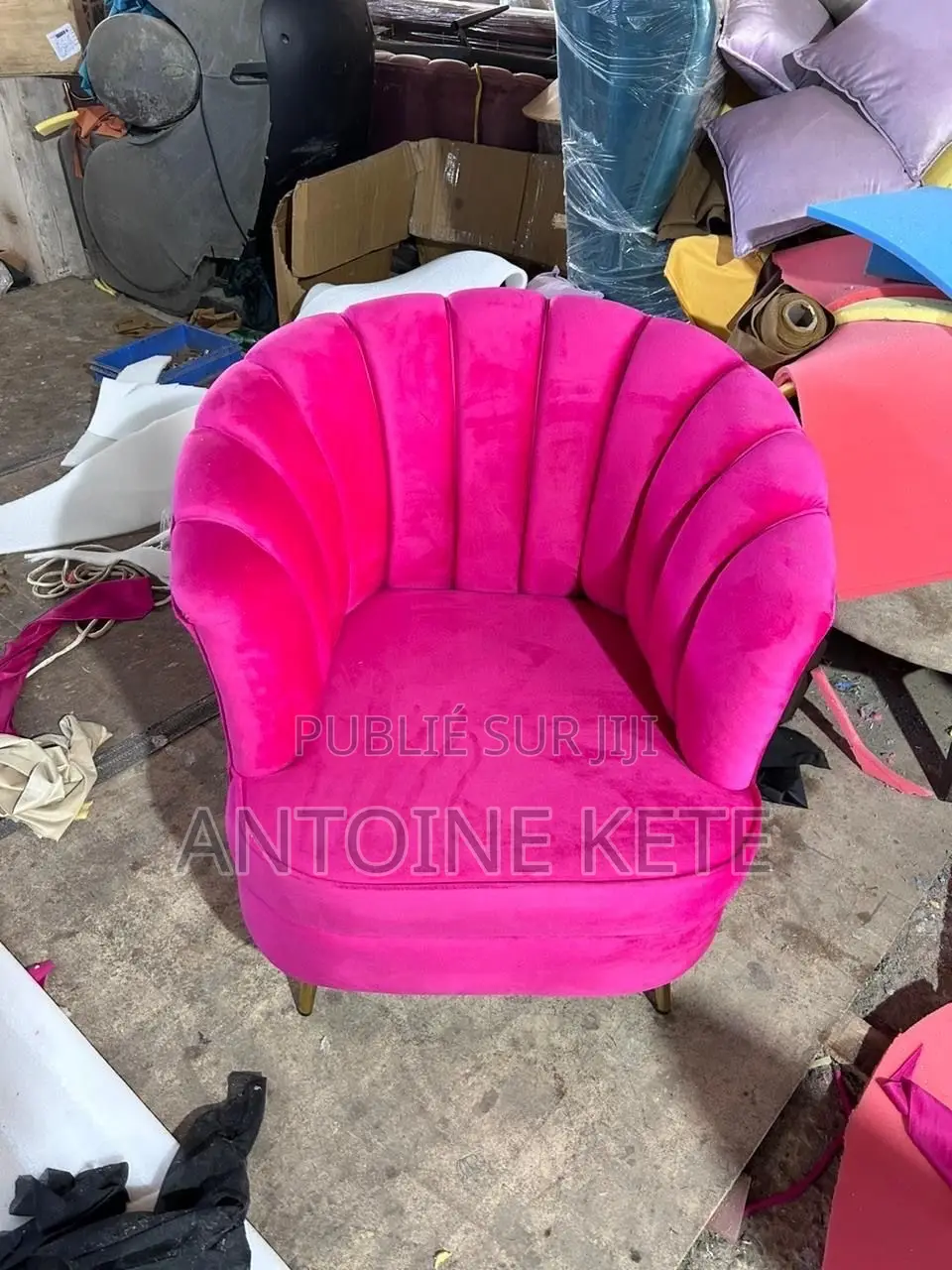 Chaise De Très Bonne Qualité