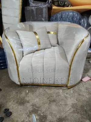 Chaise De Très Bonne Qualité