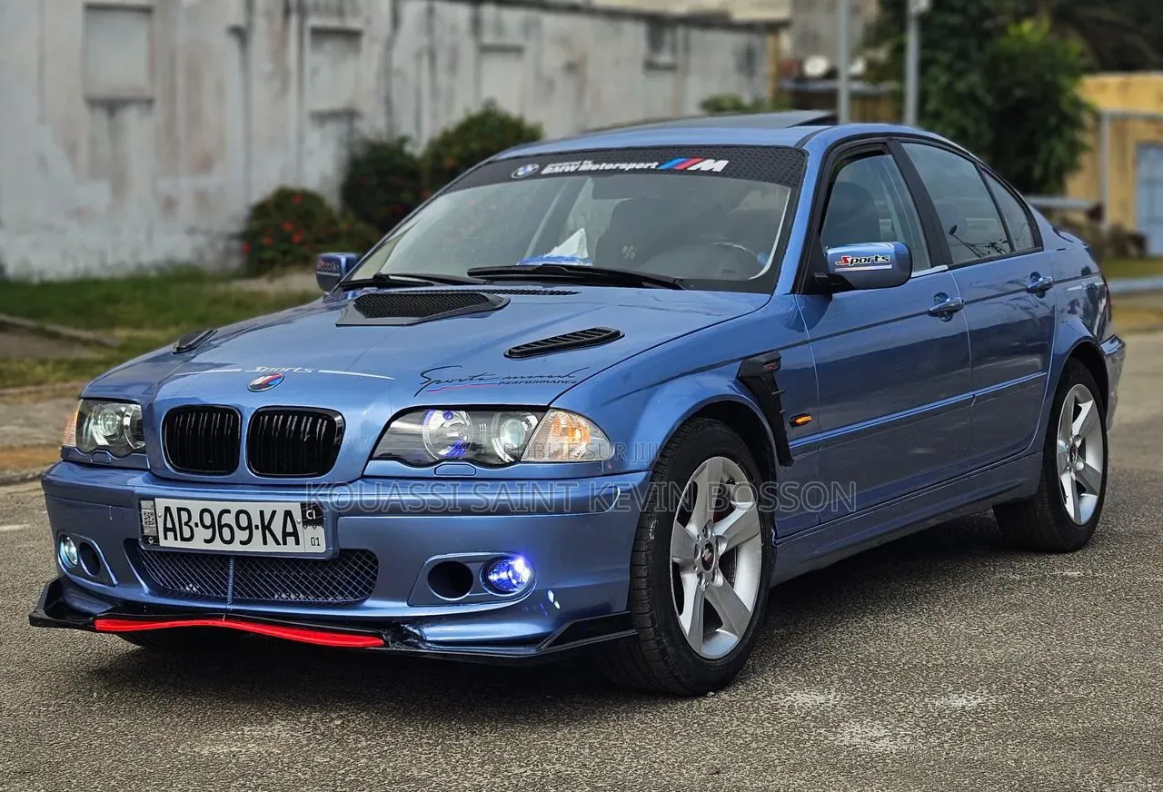 BMW 4 Series 2025 Bleu