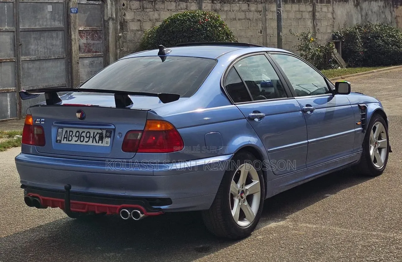 BMW 4 Series 2025 Bleu
