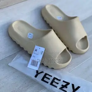 Yeezy Slide