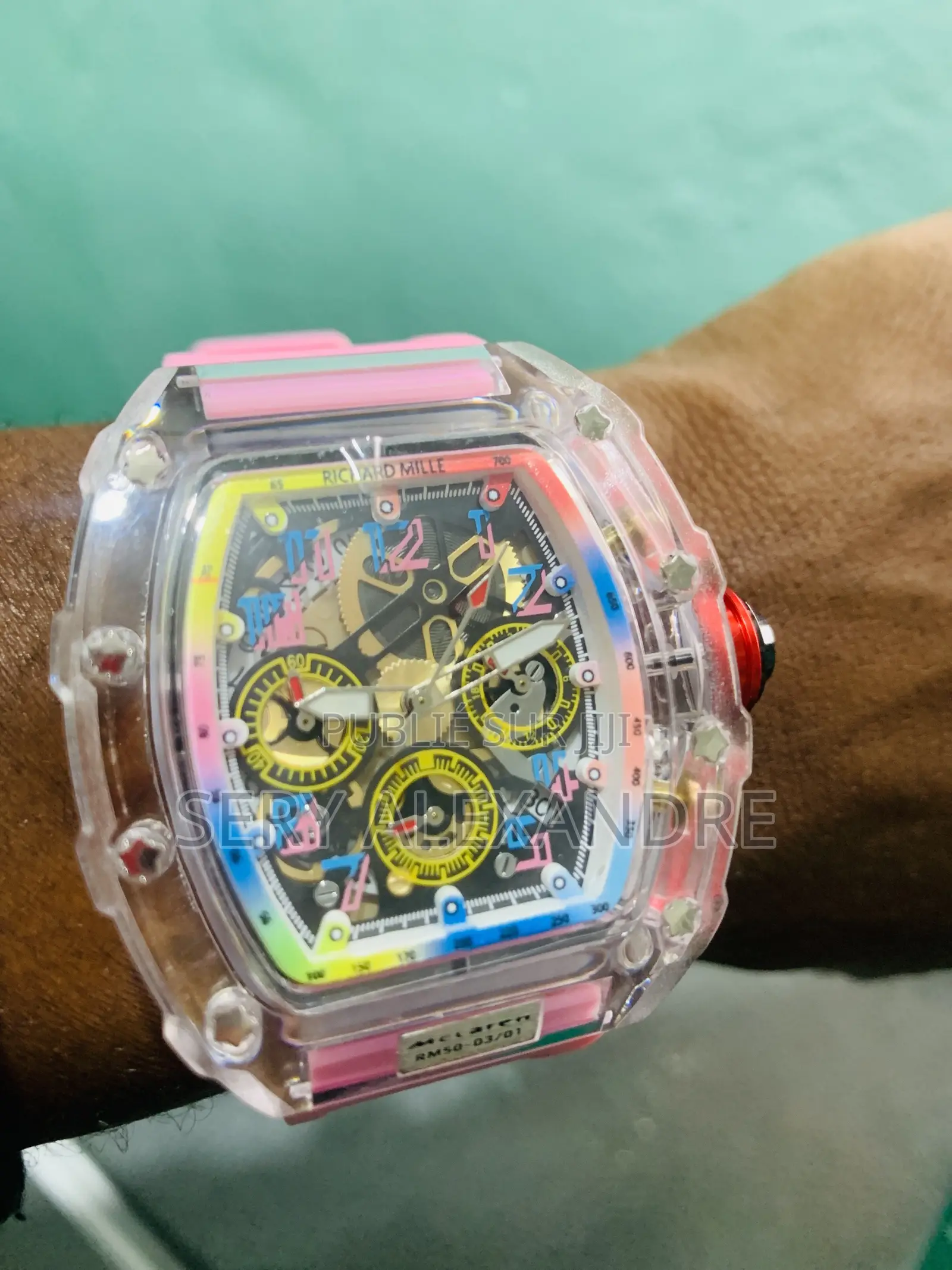Montre Richard Mille Transparente Rose - 45 000F - Abidjan