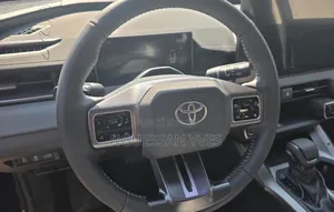 Nouveau Toyota RAV4 2026 Noir