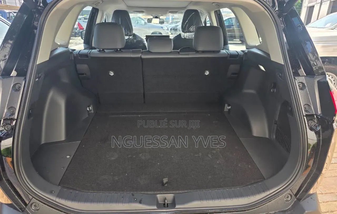Nouveau Toyota RAV4 2026 Noir