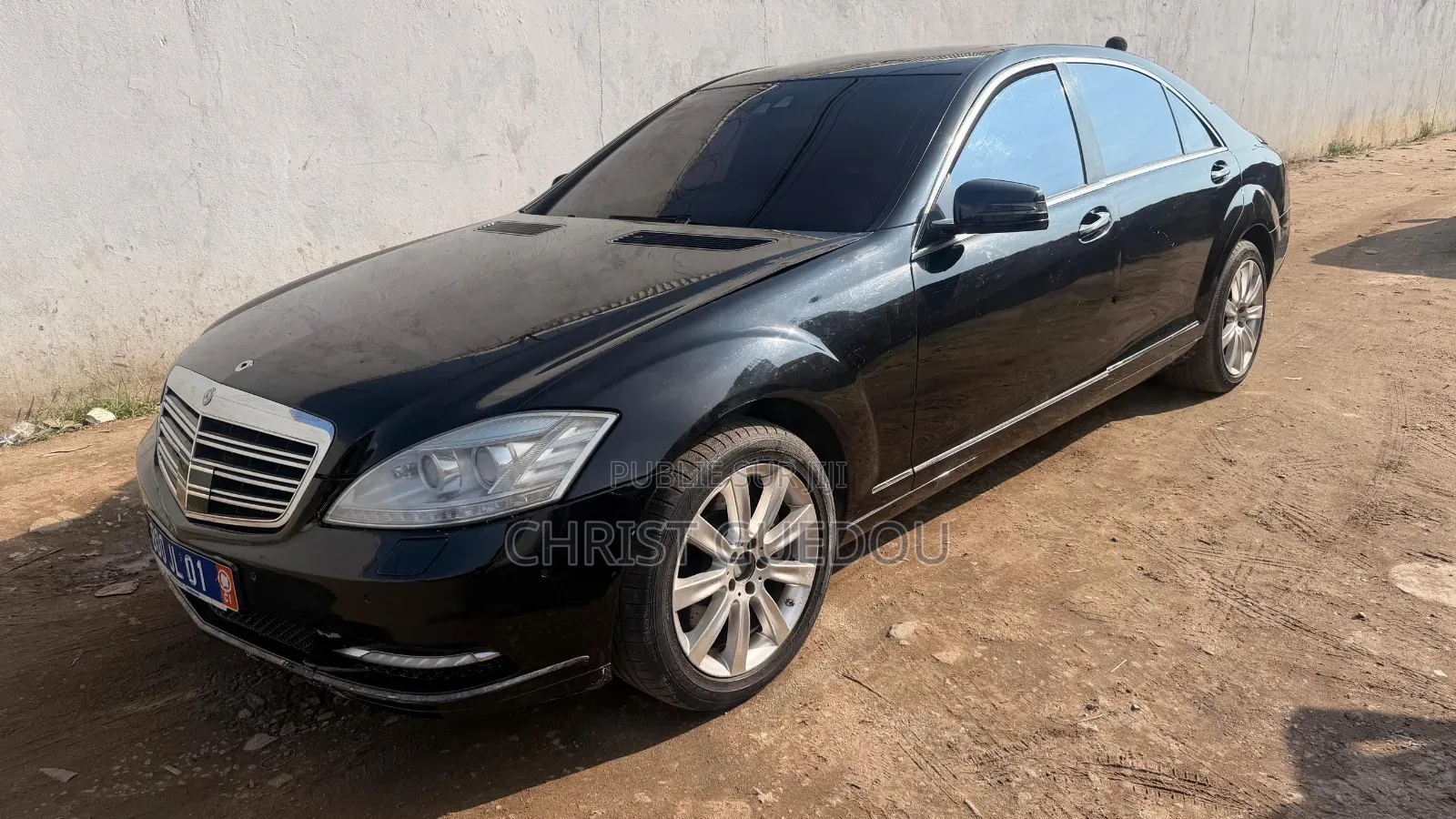 Mercedes-Benz 500SE 2011 Noir