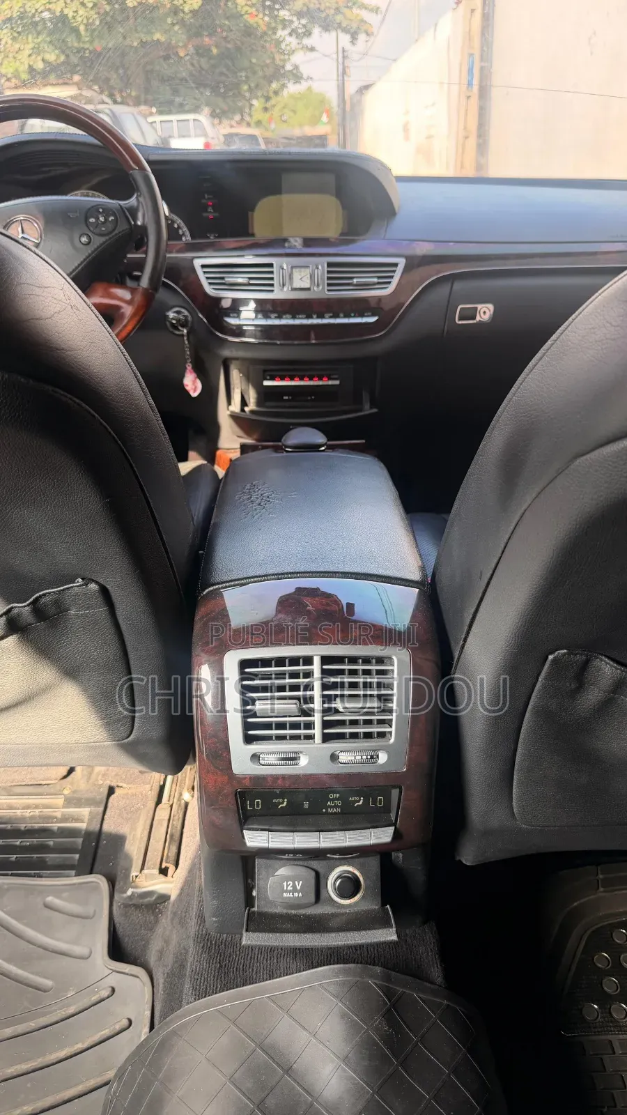 Mercedes-Benz 500SE 2011 Noir