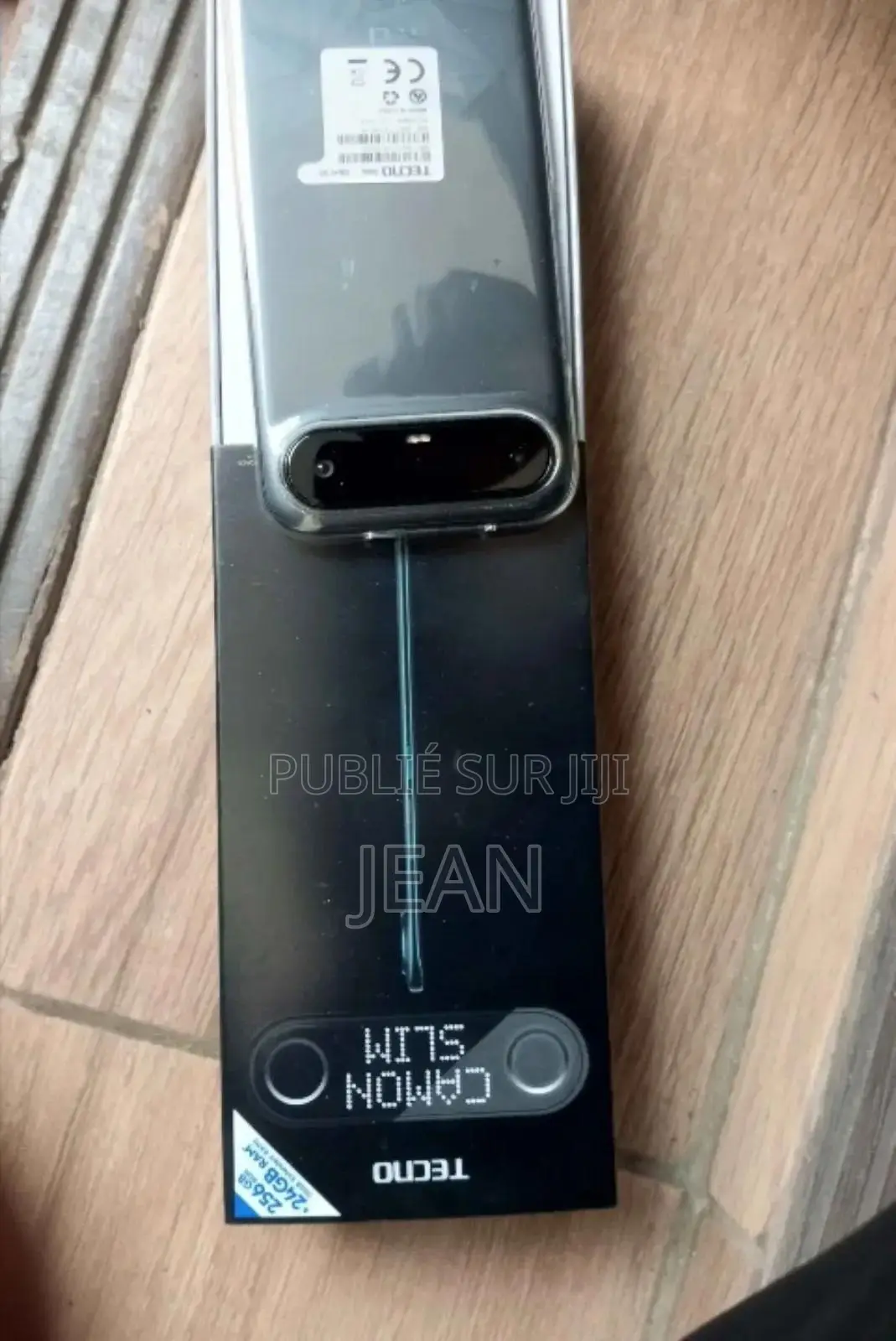 Nouveau Tecno Camon Slim 256 GB Gris