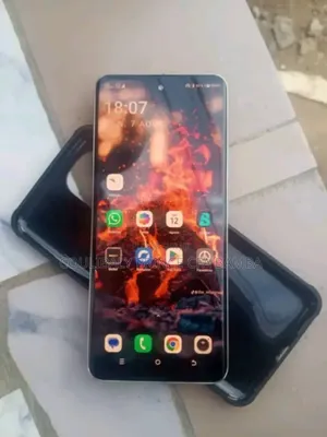 Nouveau Tecno Spark 40 Pro 256 GB Bronze
