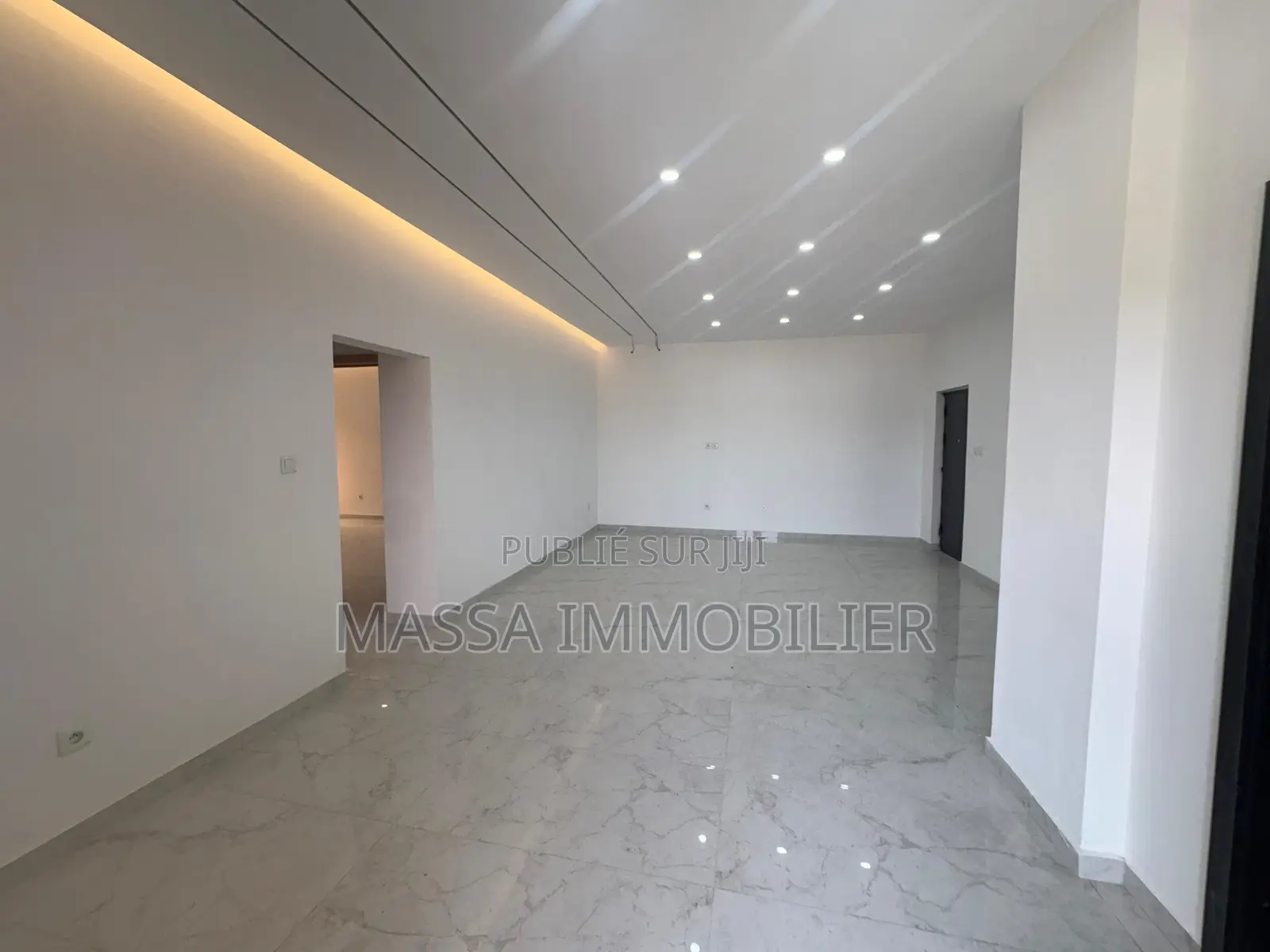 2chbre Appartement dans Massa Immobilier, Cocody à Vendre