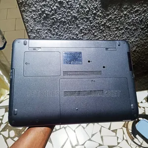 Ordinateur portable HP ProBook 450 G3 8GB Intel Core i5 HDD 500GB