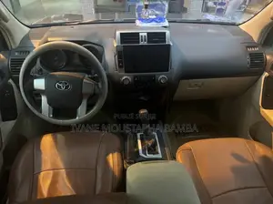 Nouveau Toyota Land Cruiser 2013 Gris