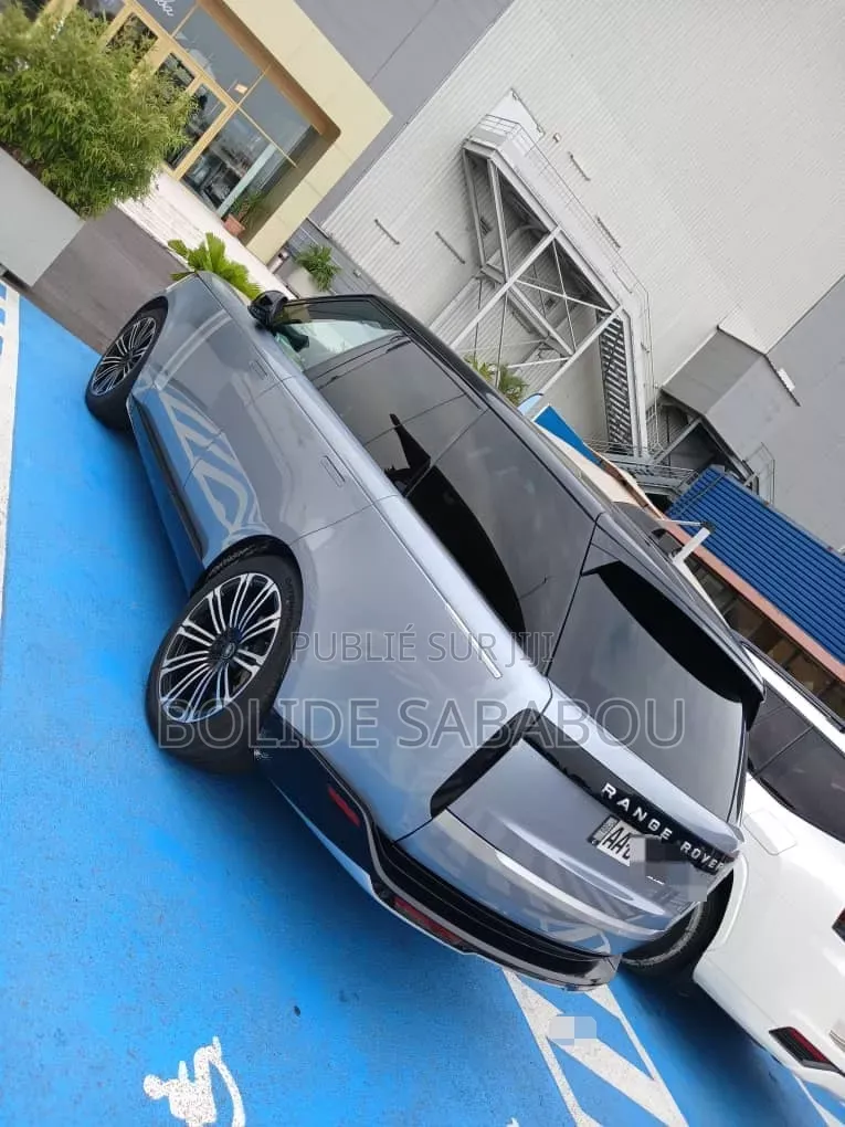 Nouveau Rover Land 2024 Bleu