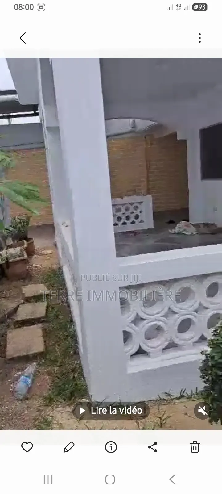 4chbre Villa dans La Terre Immobilière, Cocody à Vendre