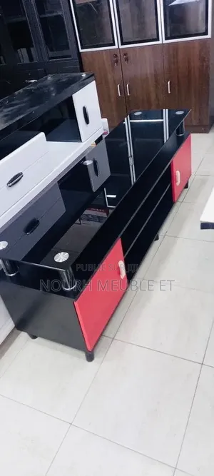 Meuble TV 1m60 - Neuf - Disponible À Abidjan