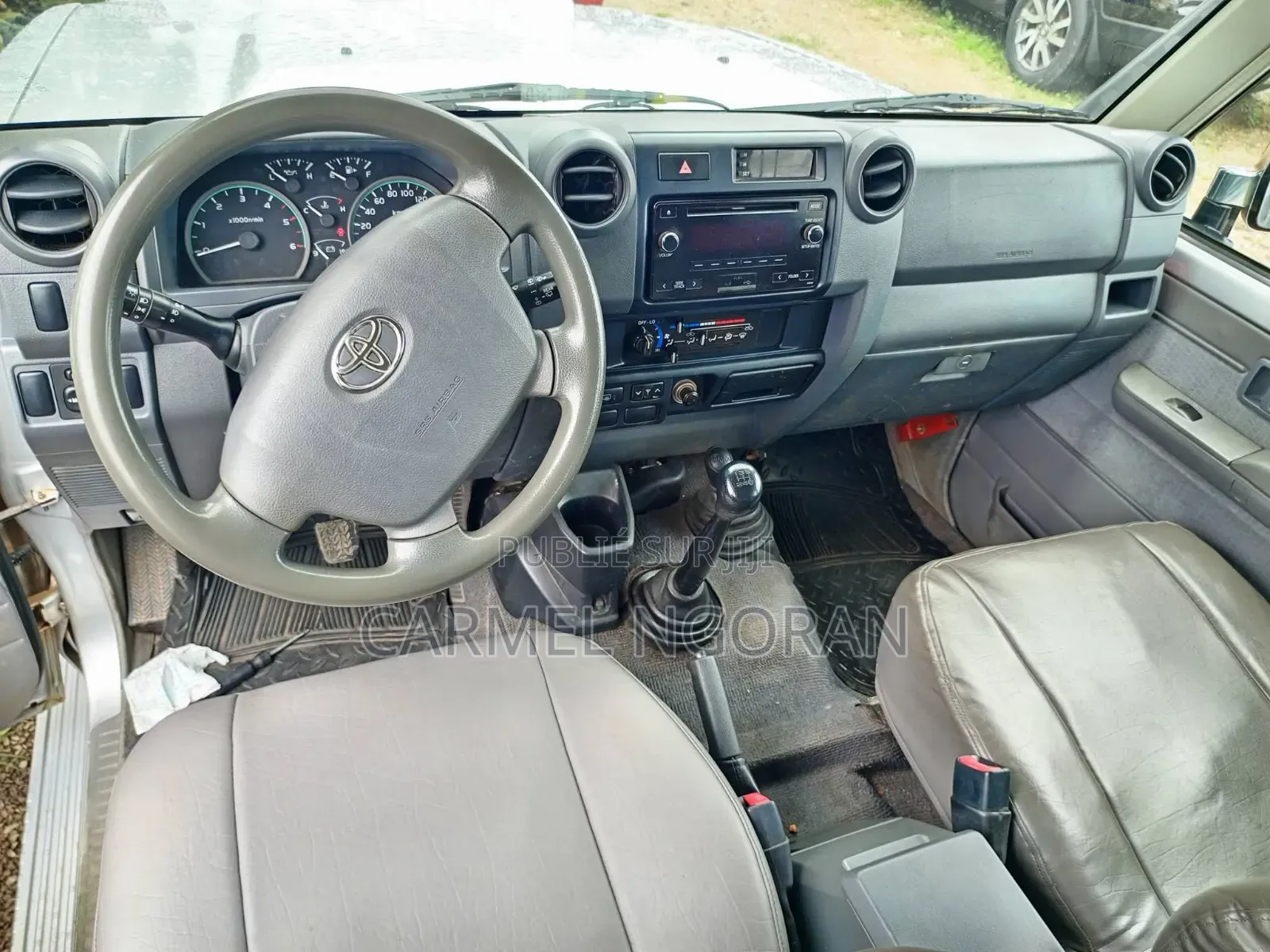 Toyota Land Cruiser 2022 Gris