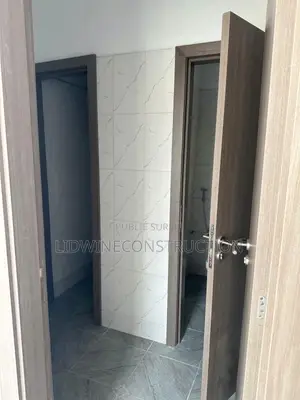 1chbre Appartement dans Le Plateau à Vendre