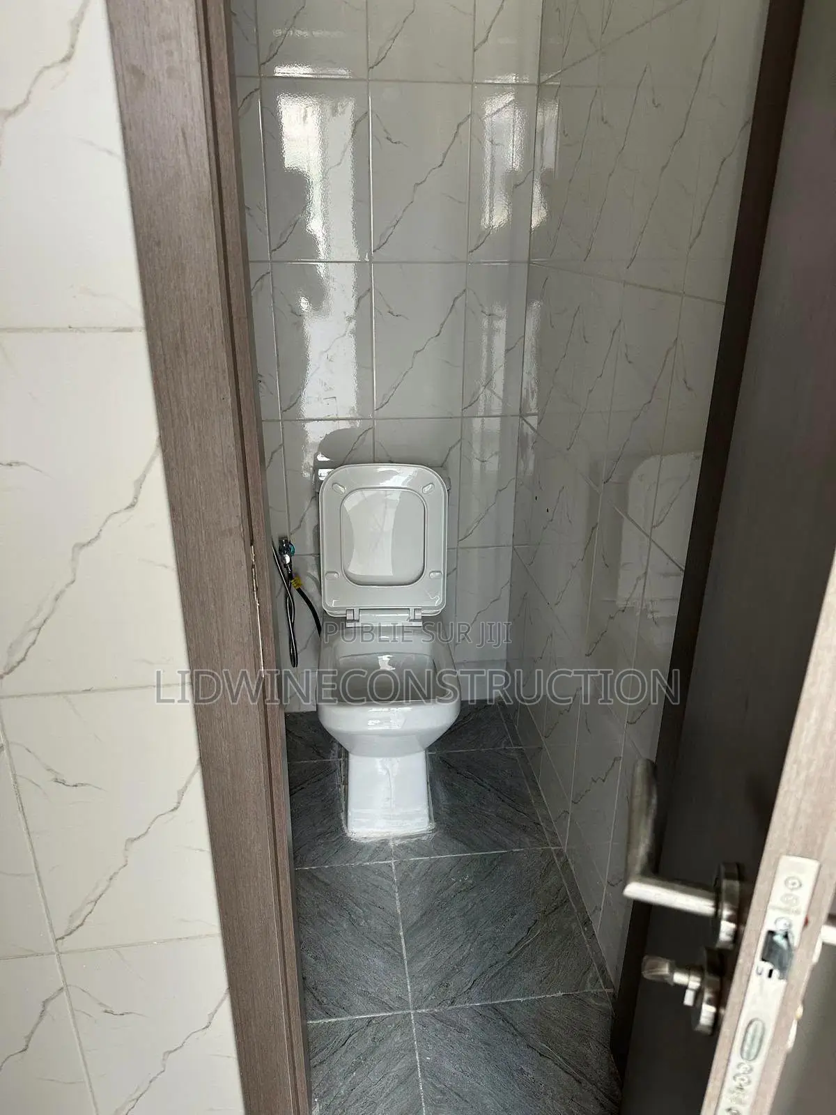 1chbre Appartement dans Le Plateau à Vendre
