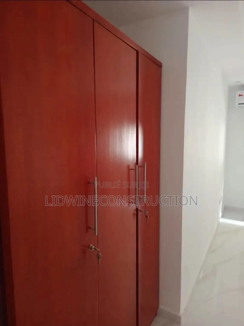 4chbre Duplex dans Le Plateau à Louer