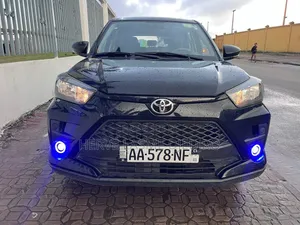 Toyota Raize 2025 Bleu