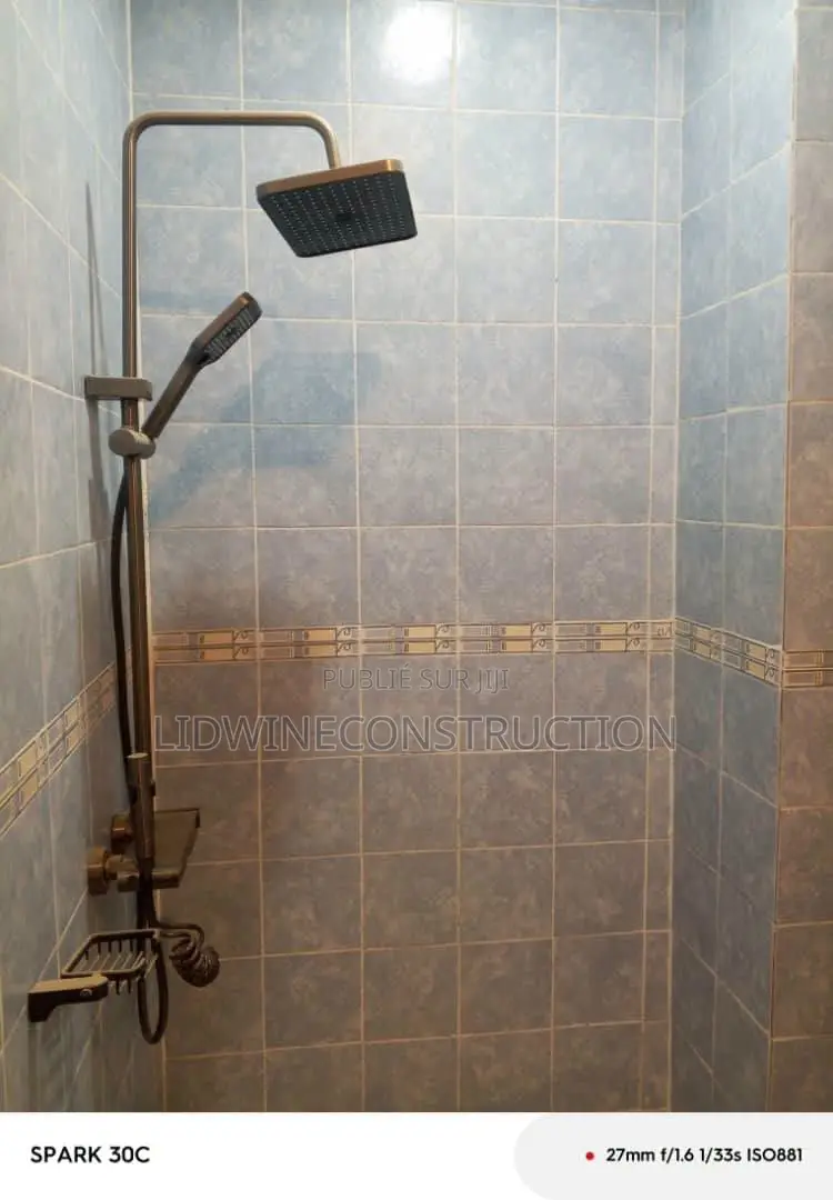 3chbre Appartement dans Cocody à Vendre