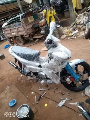 Nouveau KTM Duke 125 2023 Noir