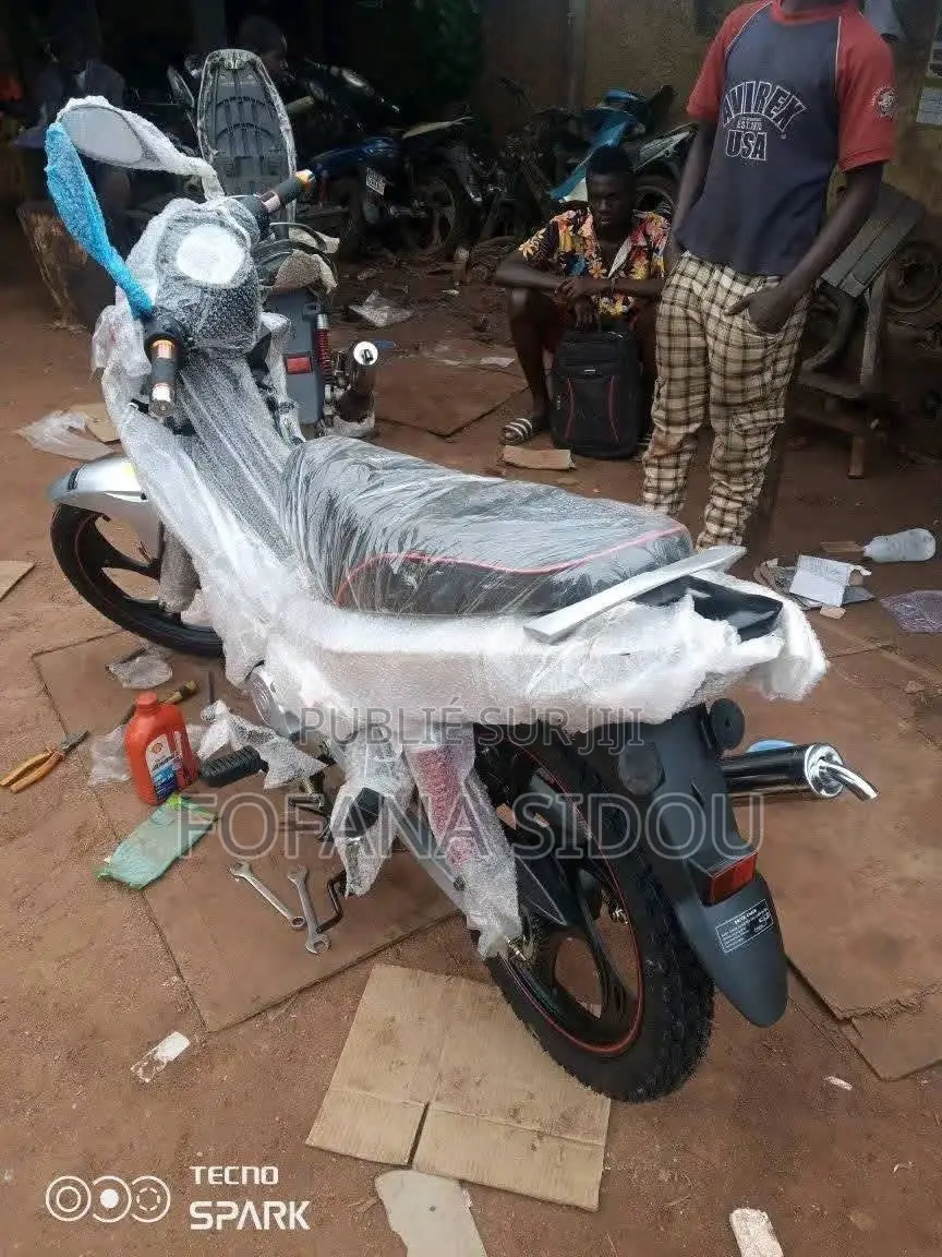 Nouveau KTM Duke 125 2023 Noir