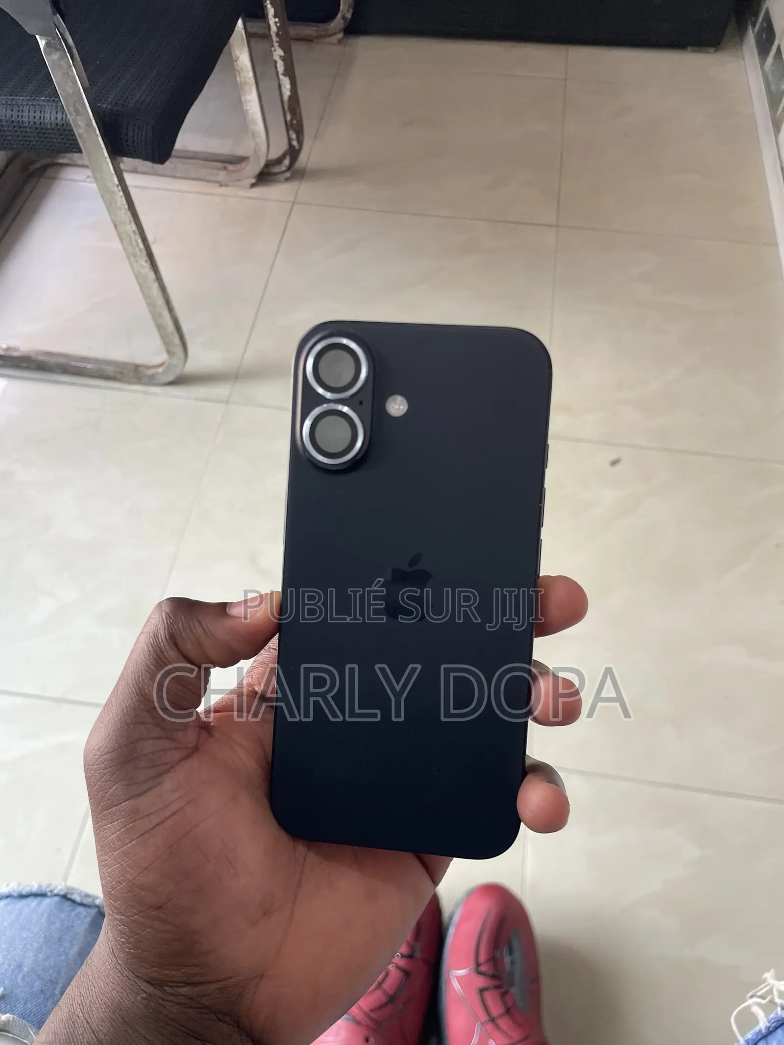 Apple iPhone 16 128 GB Noir