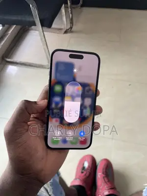 Apple iPhone 16 128 GB Noir