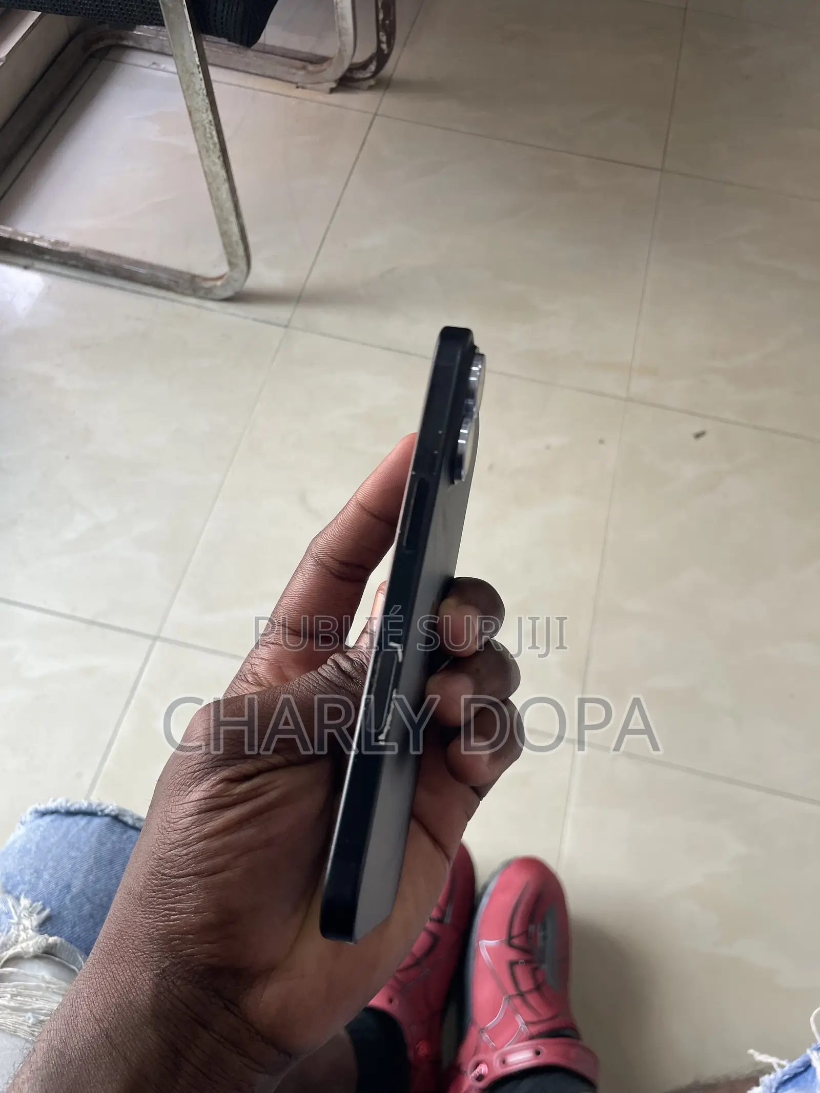 Apple iPhone 16 128 GB Noir