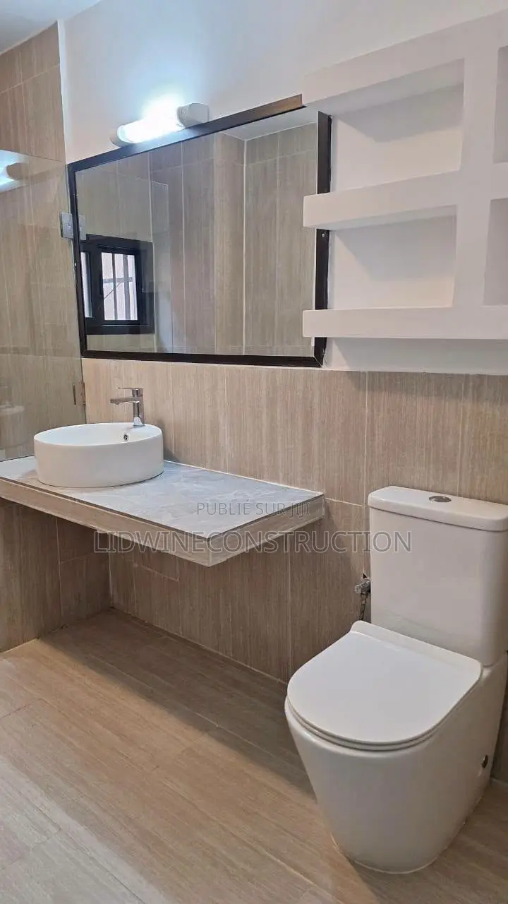 3chbre Appartement dans Cocody à Louer