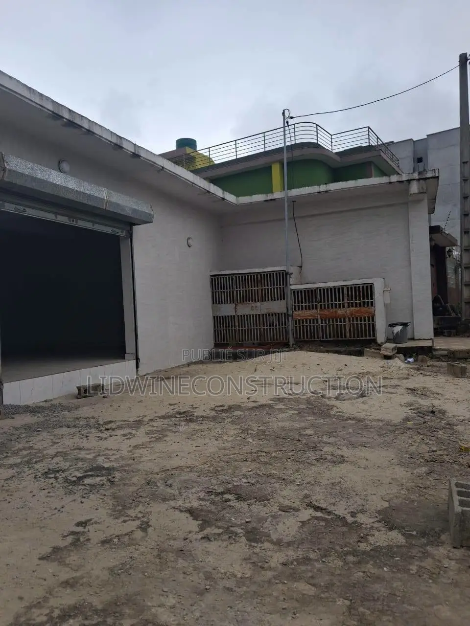Magasin en Location