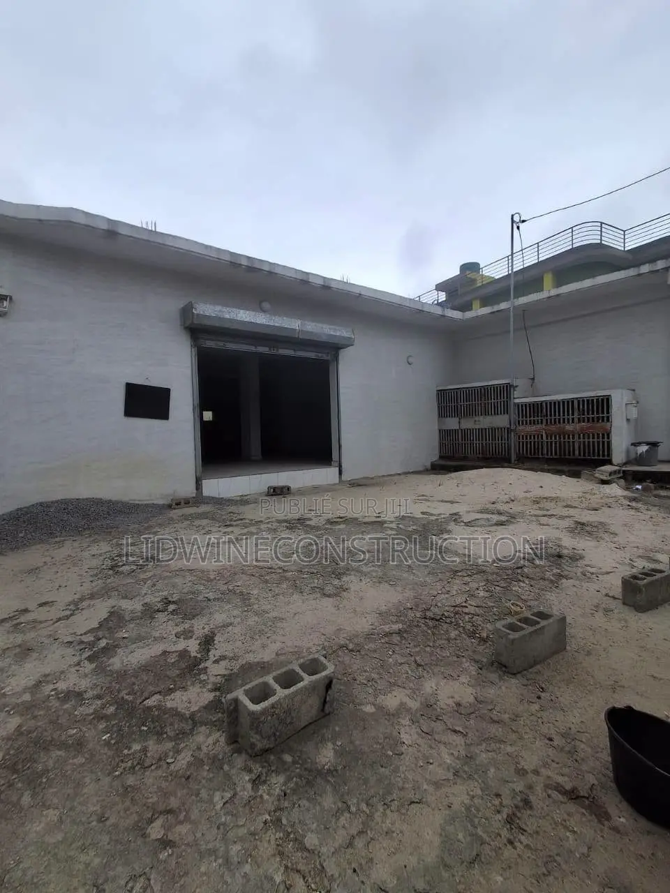 Magasin en Location