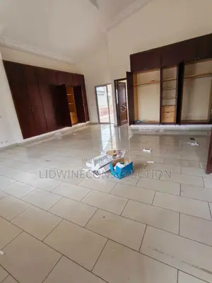 6chbre Duplex dans Cocody à Louer