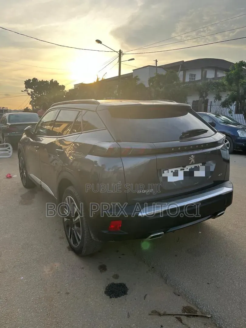 Peugeot 2008 1.2 PureTech (130 Hp) 2021 Gris